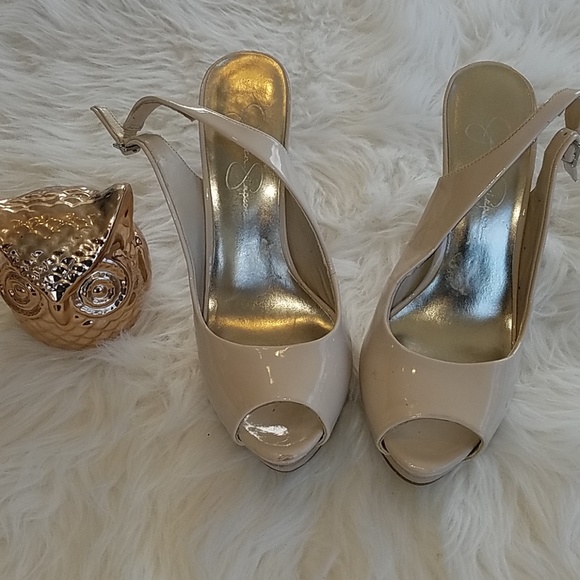 Heals - Picture 1 of 4